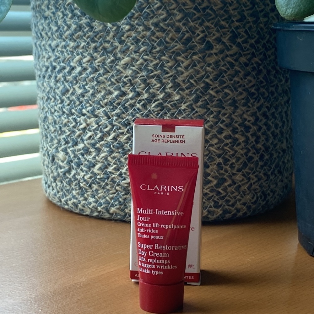3/$40 🦙 Clarins Multi-Intensive Super Restorative Day Cream 5ml